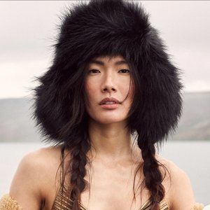 Authentic Faux Fur Crown Cap Black Toscana Trapper Hat NWT